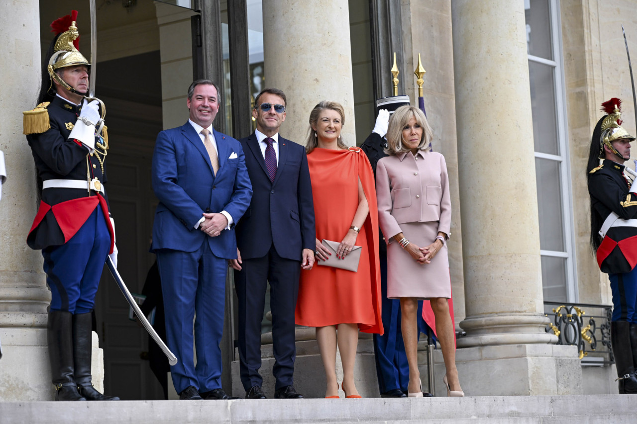 Visite de courtoisie à Paris