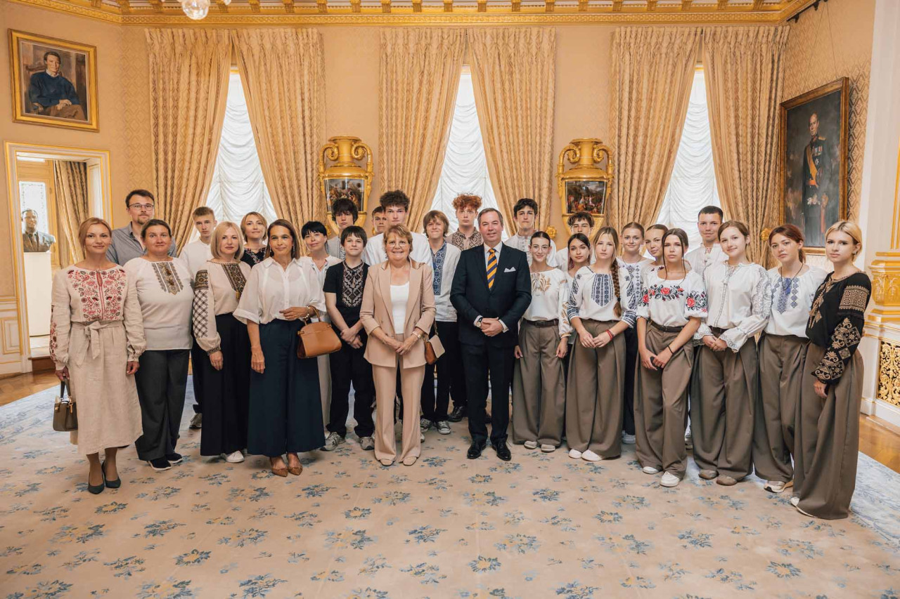 Le Grand-Duc accueille de jeunes Ukrainiens au Palais