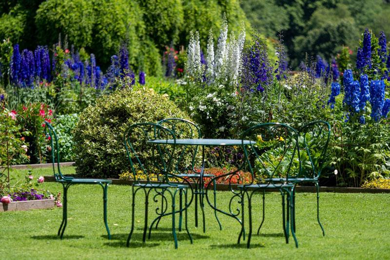 Garden Party at Berg Castle