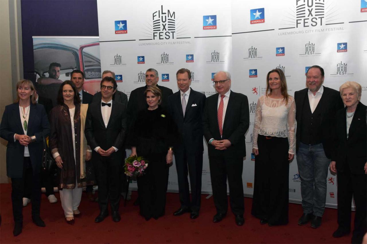 Group photo with the Grand Ducal couple