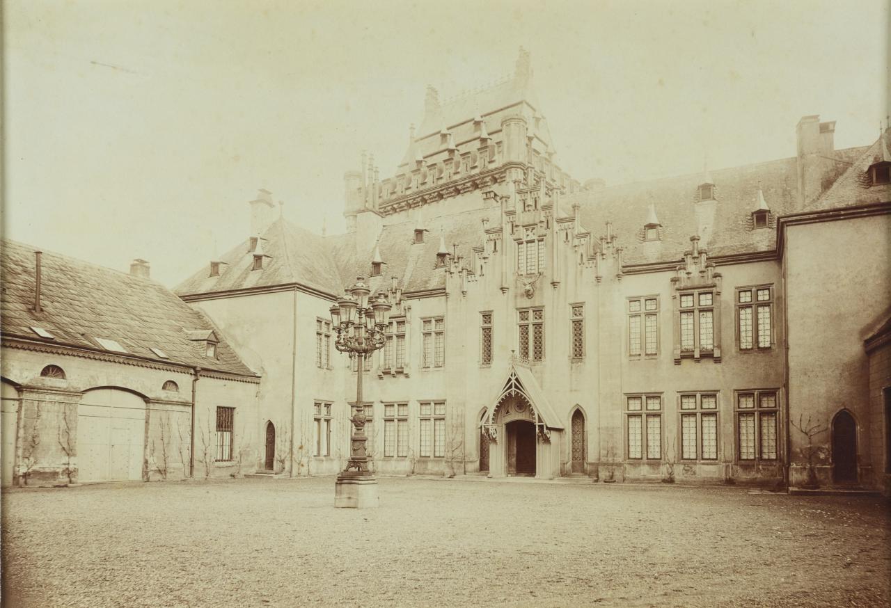 Ancienne cour intérieure du Château de Berg