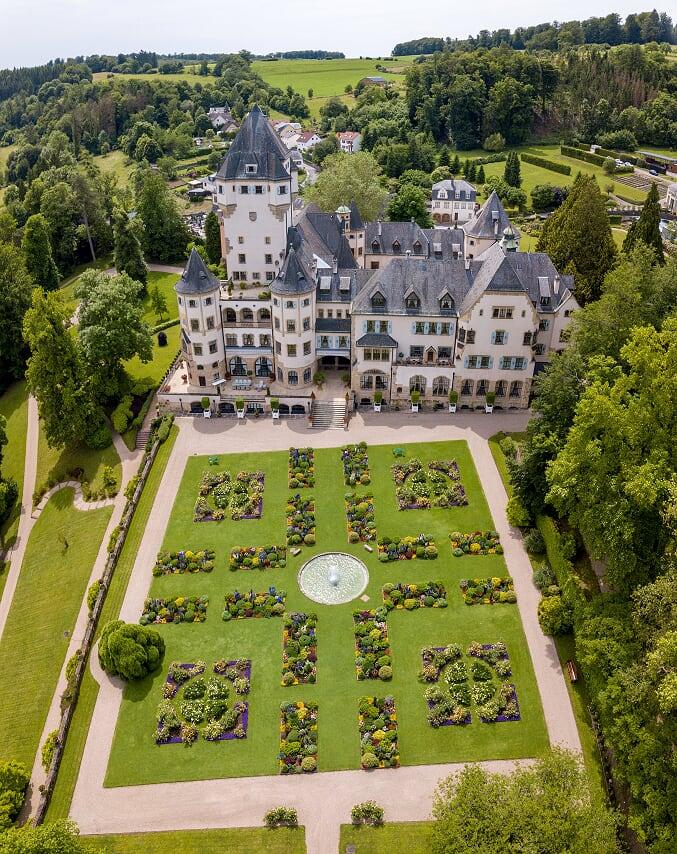 Aerial view of the Berg Castle gardens