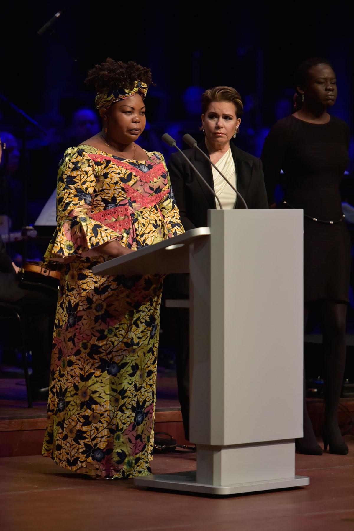 Gala-Abend in der Philharmonie anlässlich des internationalen Forums "Stand Speak Rise Up!"