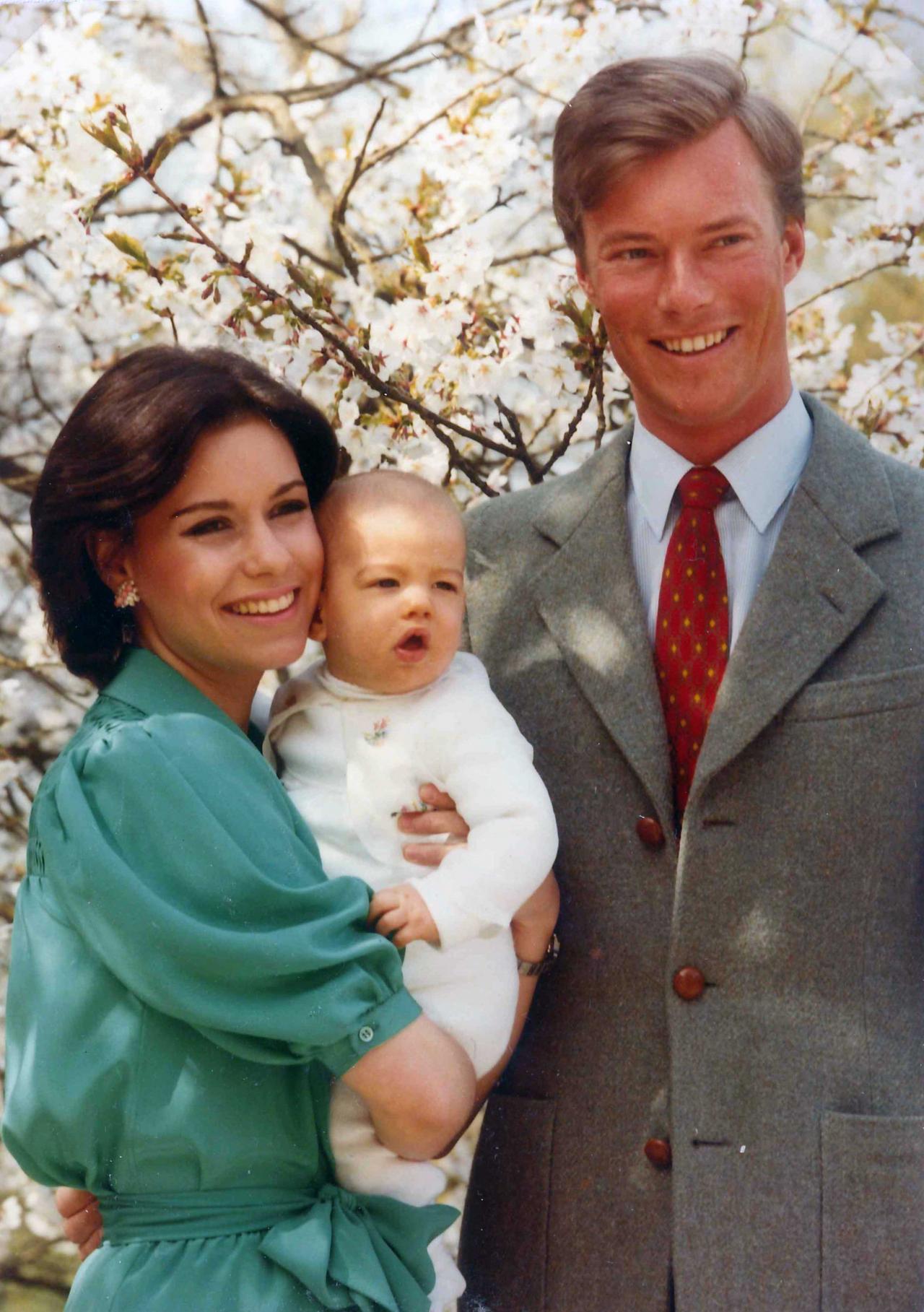 Birth of Prince Guillaume, 1st child of the Grand Duke and the Grand Duchess