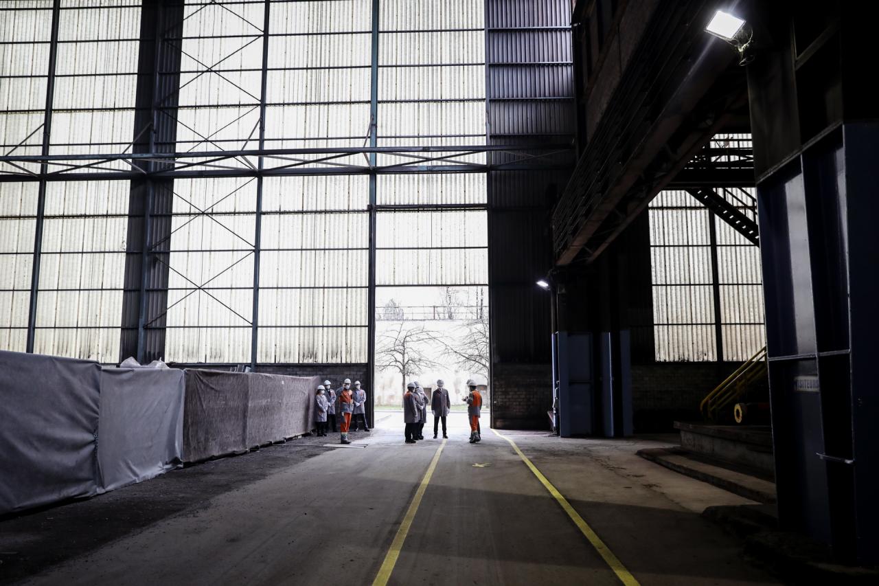 Le Grand-duc héritier visite le site de production d'acier ArcelorMittal