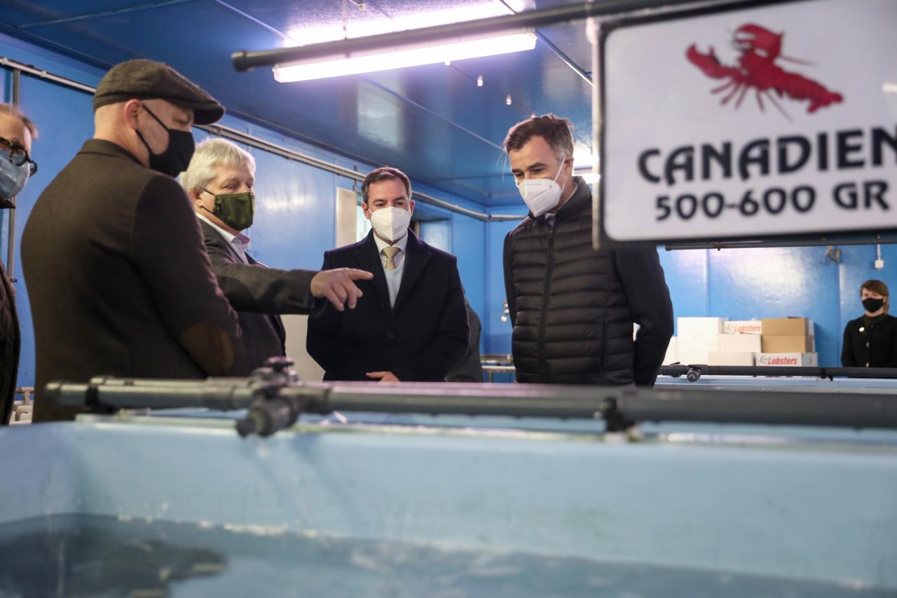 Le Prince Guillaume en visite chez le grossiste "La Provençale"