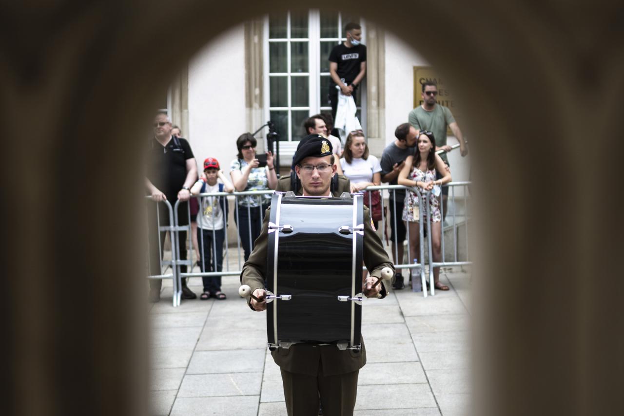 Vue sur un des musiciens de la Musique militaire