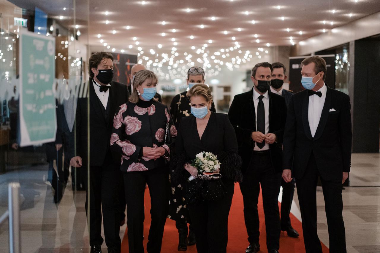 Le Couple grand-ducal et les invités se rendent au Grand Théâtre