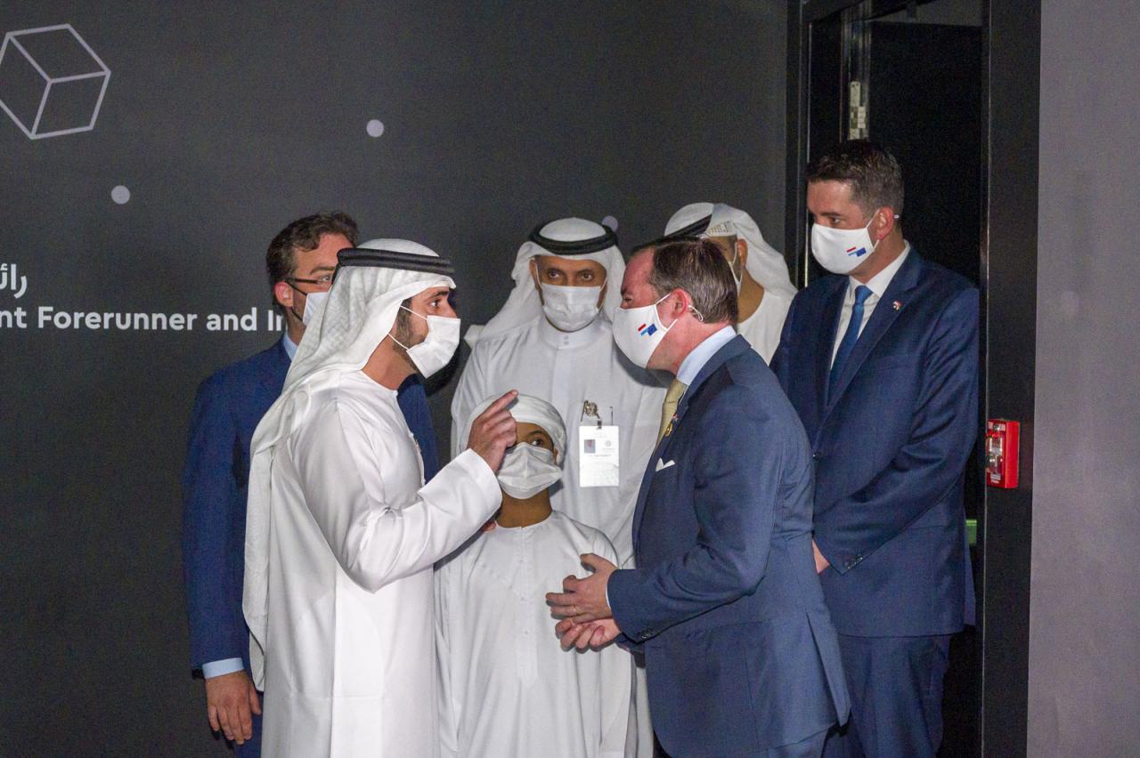 Le Prince Guillaume échange avec le Prince héritier de Dubaï