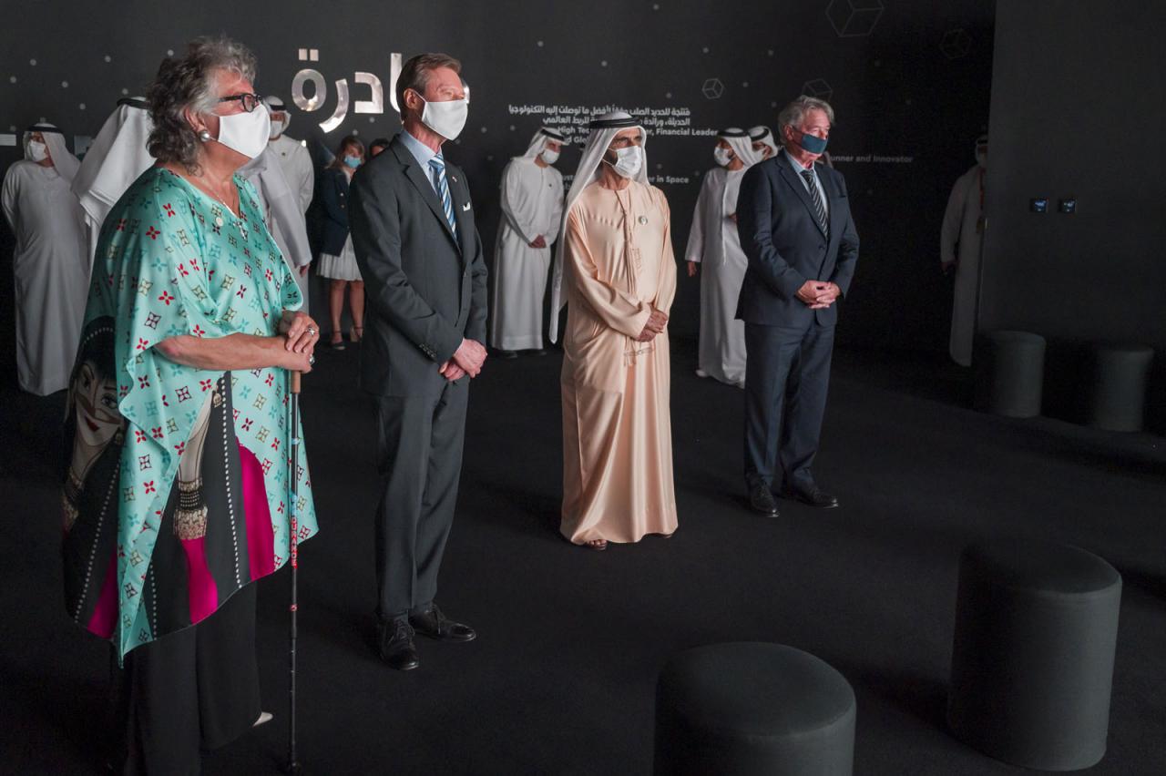 Le Grand-Duc avec l'émir de Dubaï au pavillon luxembourgeois