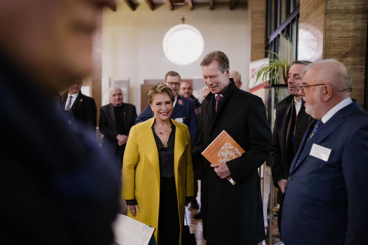 Le Couple grand-ducal visite l'exposition sur le linceul de Turin