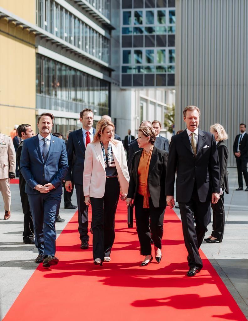 Arrivée des invités officiels