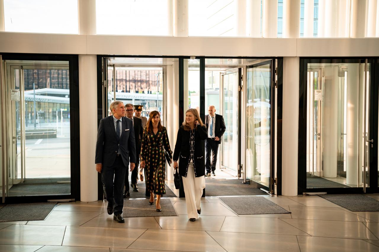 Entrée à la Philharmonie des invités officiels