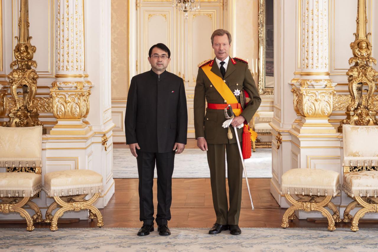 Le Grand-Duc et S.E. Monsieur Ning HUA