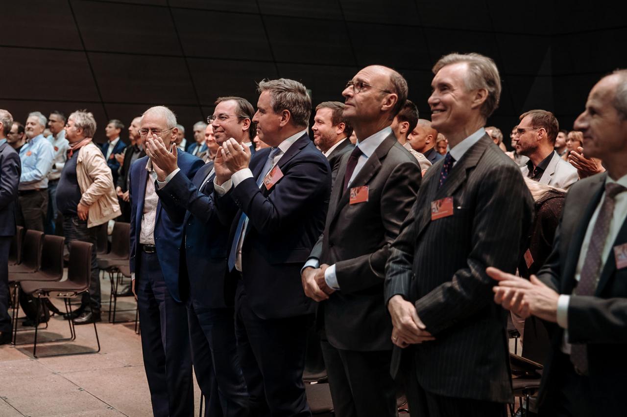 Le Grand-Duc héritier assiste à la séance académique