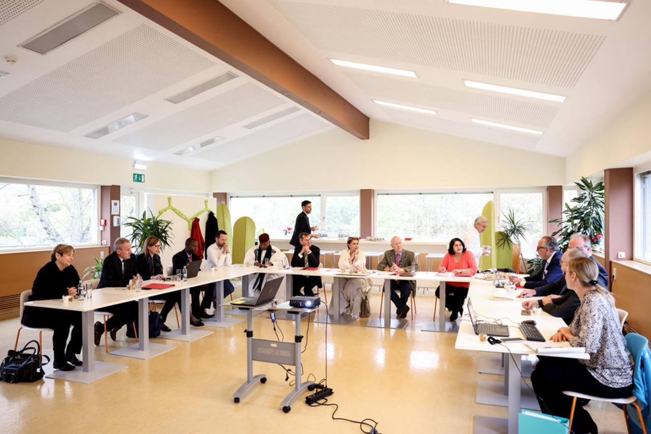 Vue sur le conseil d'administration de la Croix-Rouge luxembourgeoise