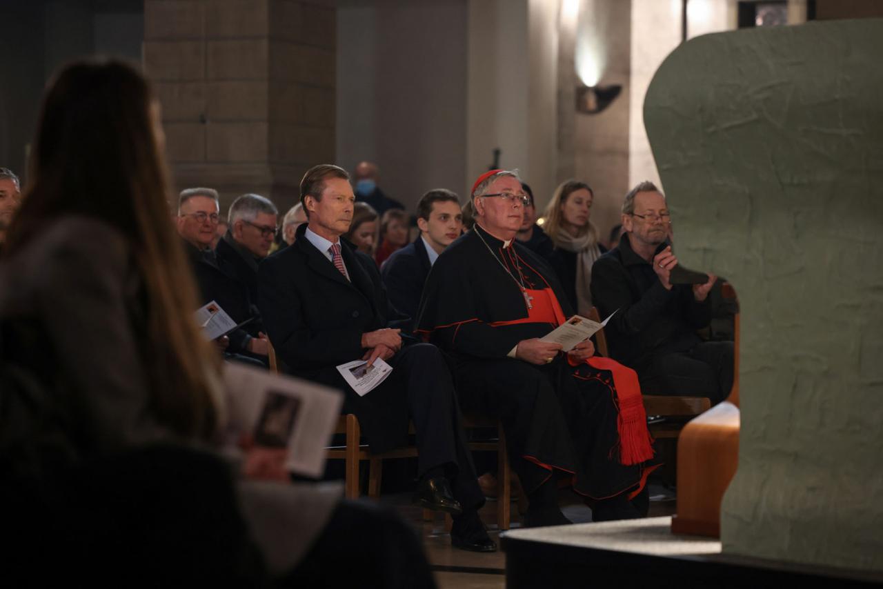 Le Grand-Duc et Monseigneur Hollerich assistent à la cérémonie