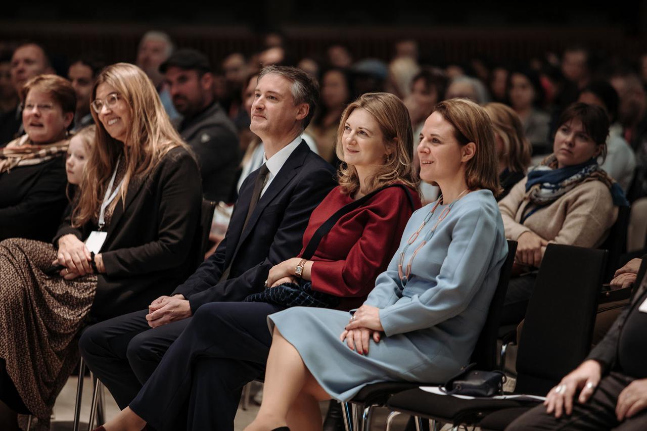 La Princesse et la Ministre participent à la conférence