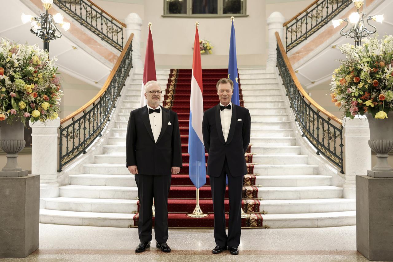 Photo officielle du Grand-Duc avec le Président letton