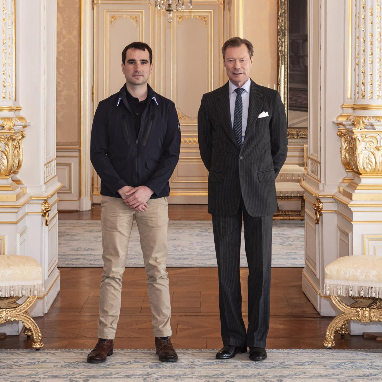 Photo officielle de Grand-Duc avec l'astronaute