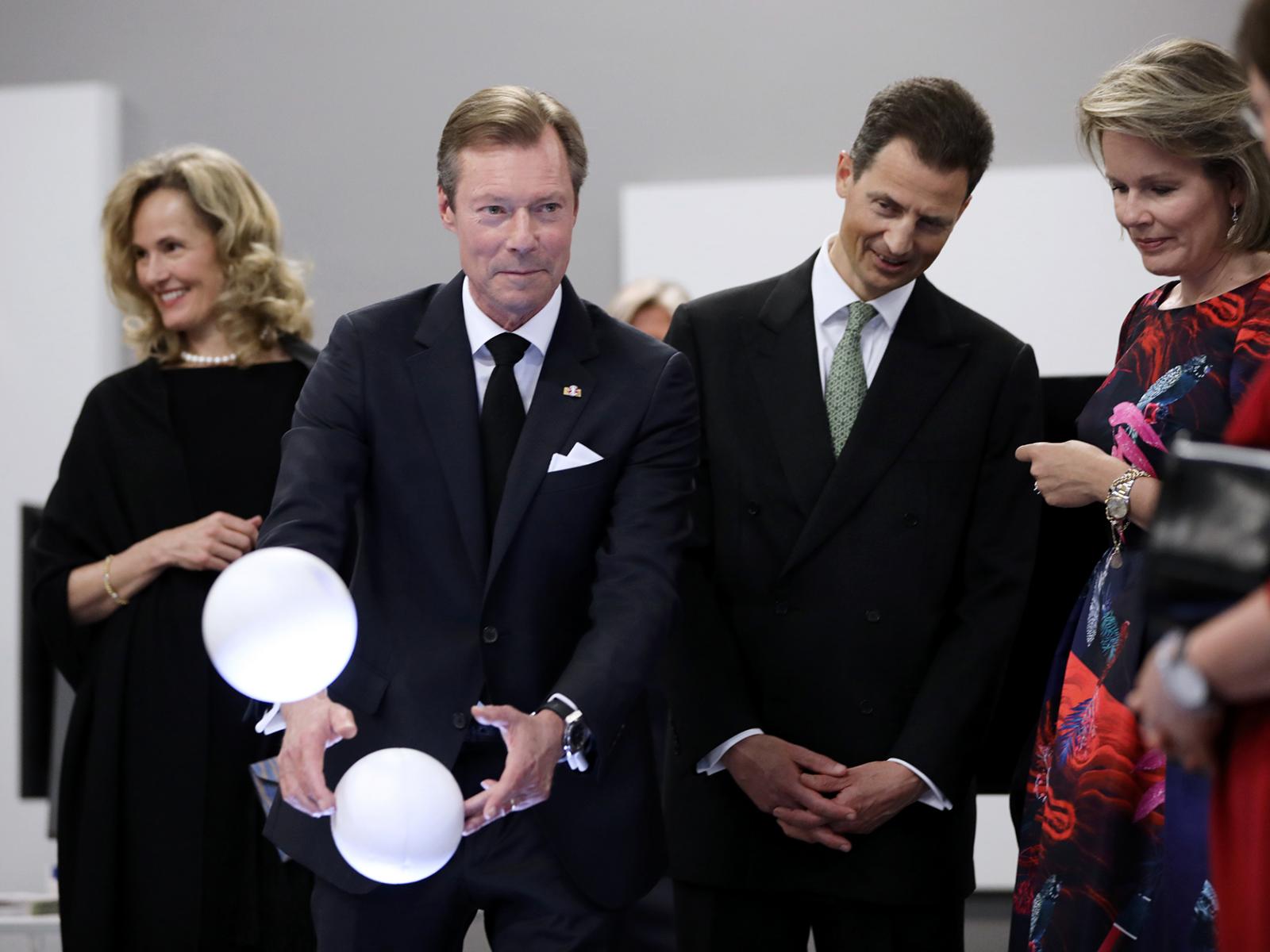 The Grand Duke visiting an exhibition