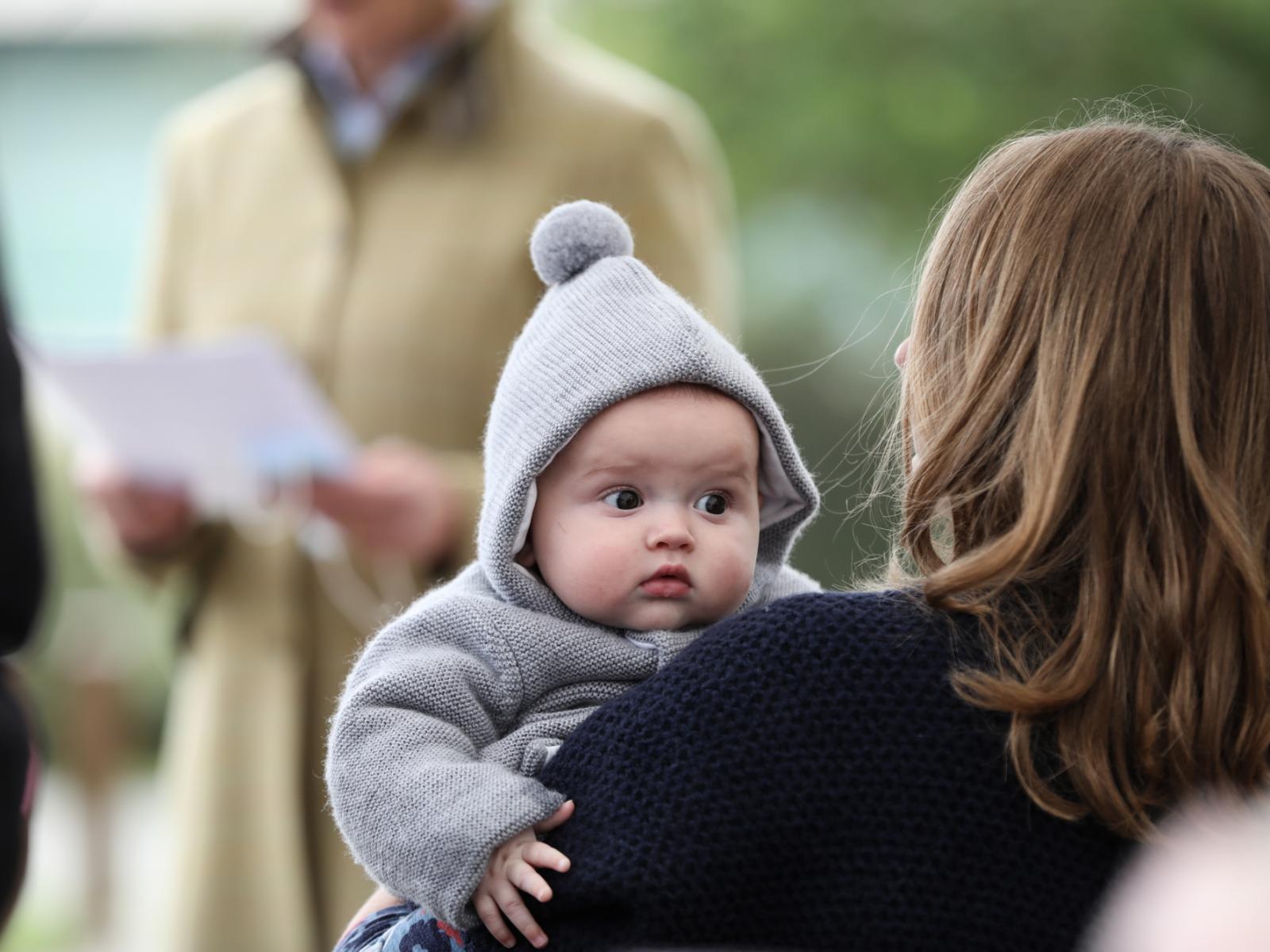 Déi ierfgroussherzoglech Koppel an de Prënz Charles bei der Daf vun der Rous "Prince Charles de Luxembourg" am Schlass zu Mënsbech