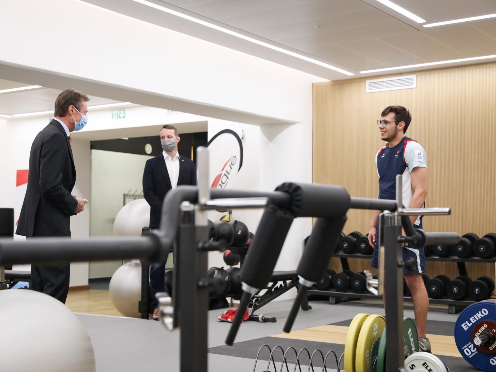 Le Grand-Duc assiste à l'entraînement des athlètes luxembourgeois au Centre National Culturel et Sportif d’Coque