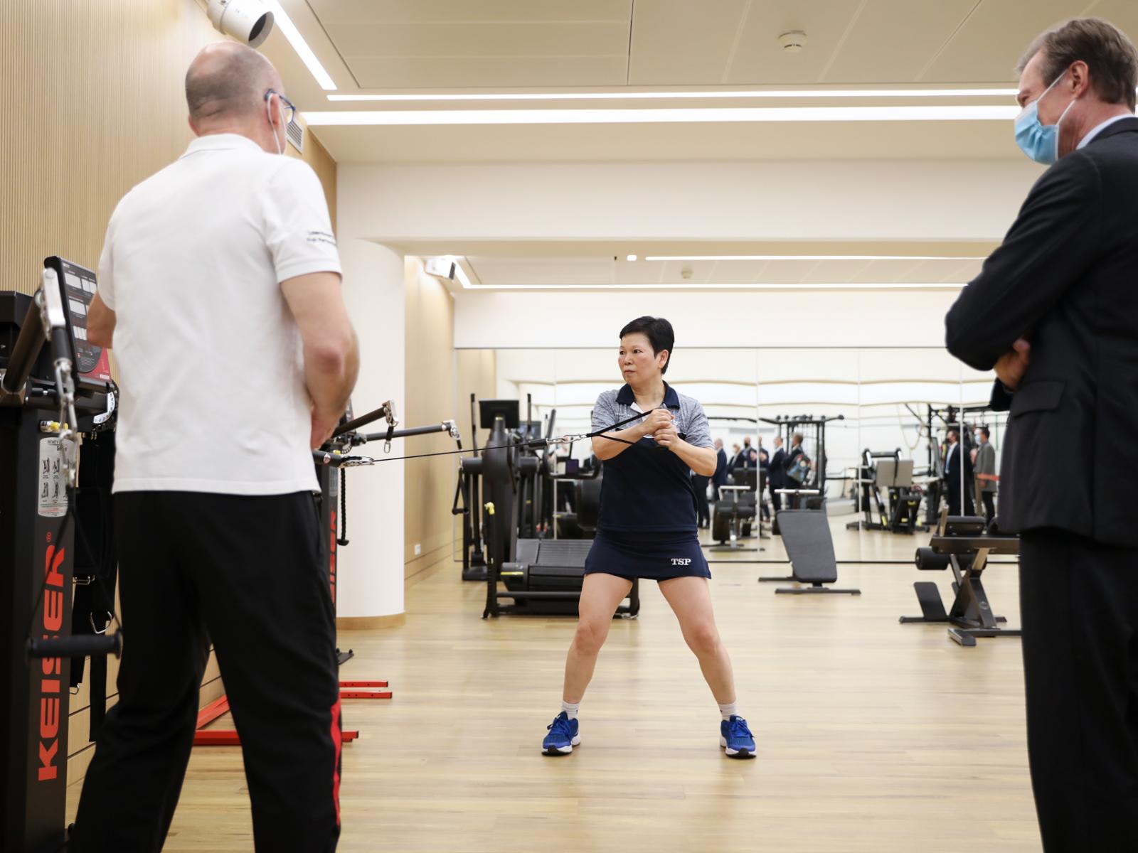 Le Grand-Duc assiste à l'entraînement des athlètes luxembourgeois au Centre National Culturel et Sportif d’Coque