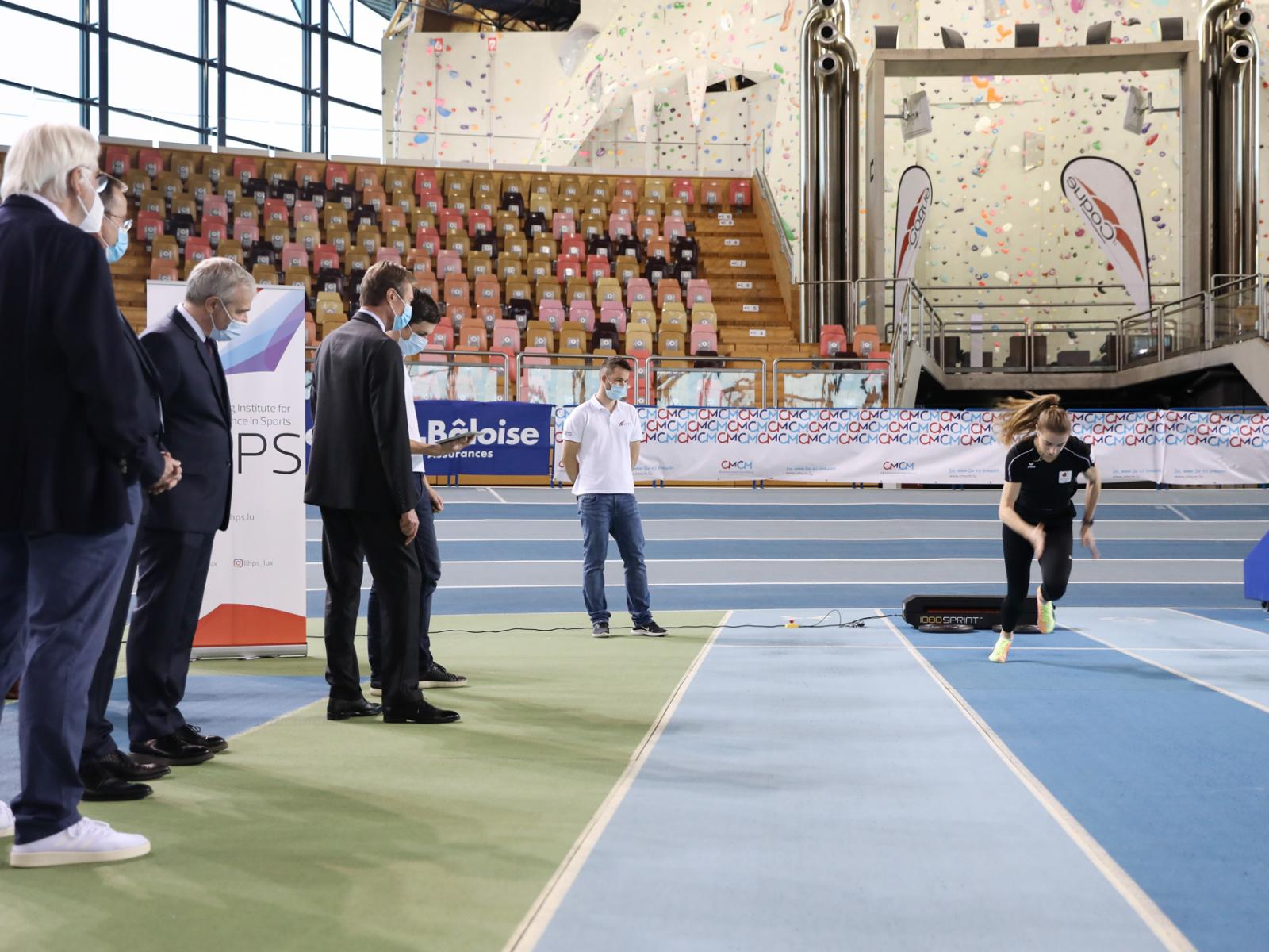 Le Grand-Duc assiste à l'entraînement des athlètes luxembourgeois au Centre National Culturel et Sportif d’Coque