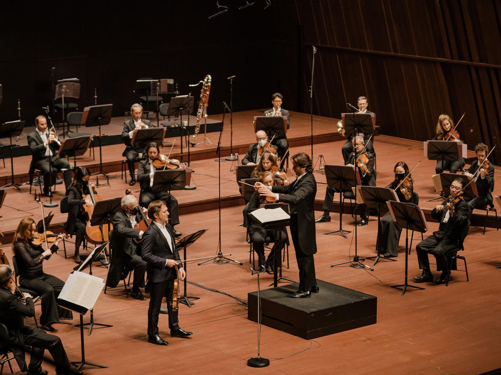 Les musiciens de la Philharmonie Luxembourg en plein concert