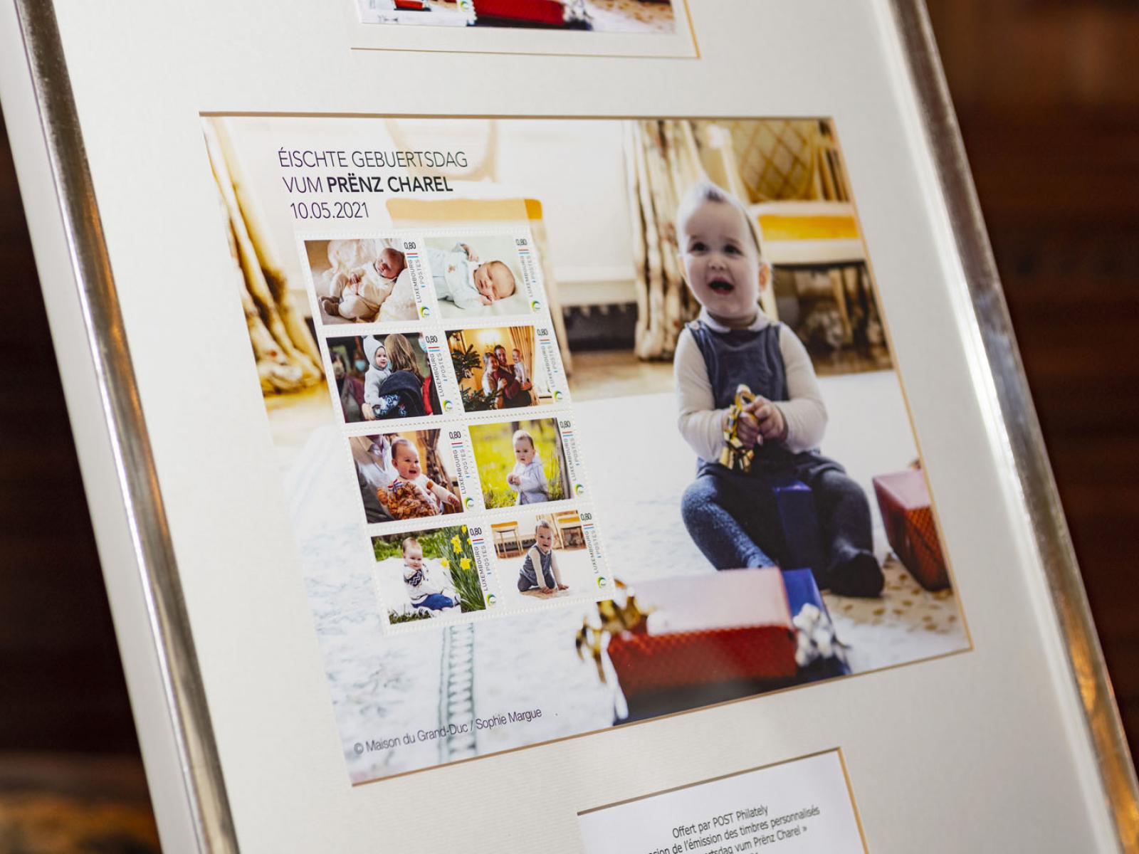 Le cadre souvenir "Premier anniversaire du Prince Charles"
