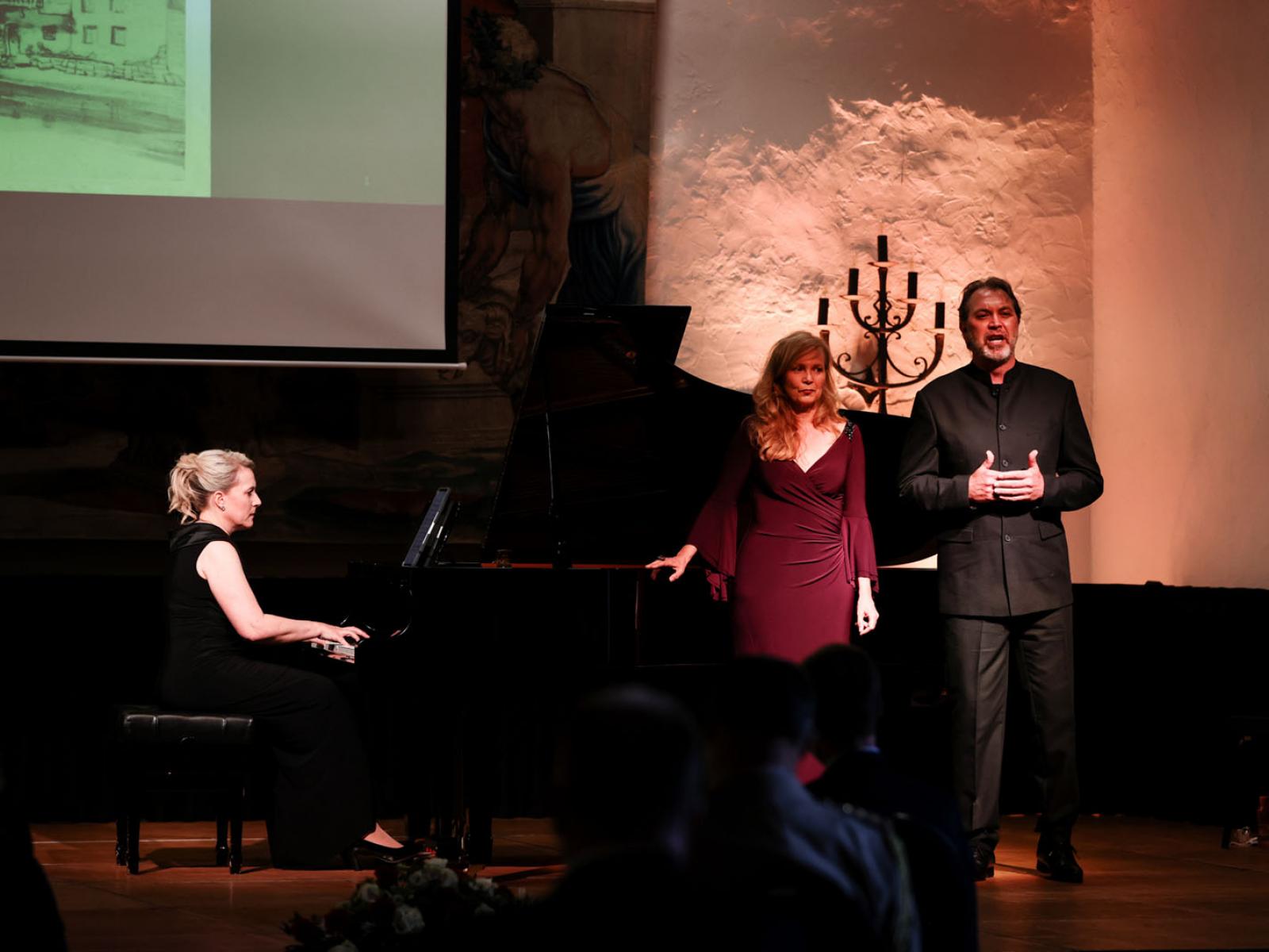 Le "Trio Cénacle" assure une interlude musicale lors de la séance académique