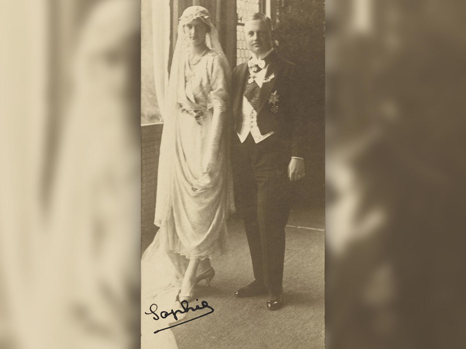 Photo de mariage de 1921 de la Princesse Antonia et du Prince Ernest Henri de Saxe