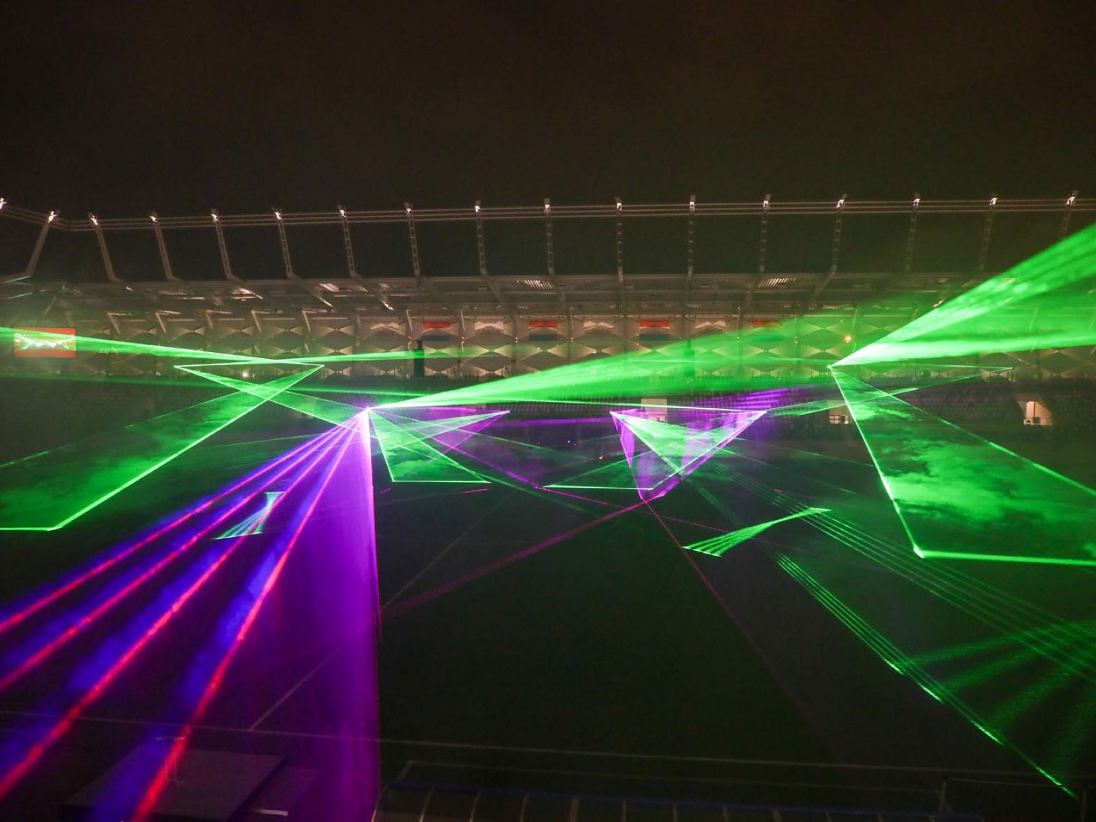 Le spectacle final fait de musique et de jeux de lumières