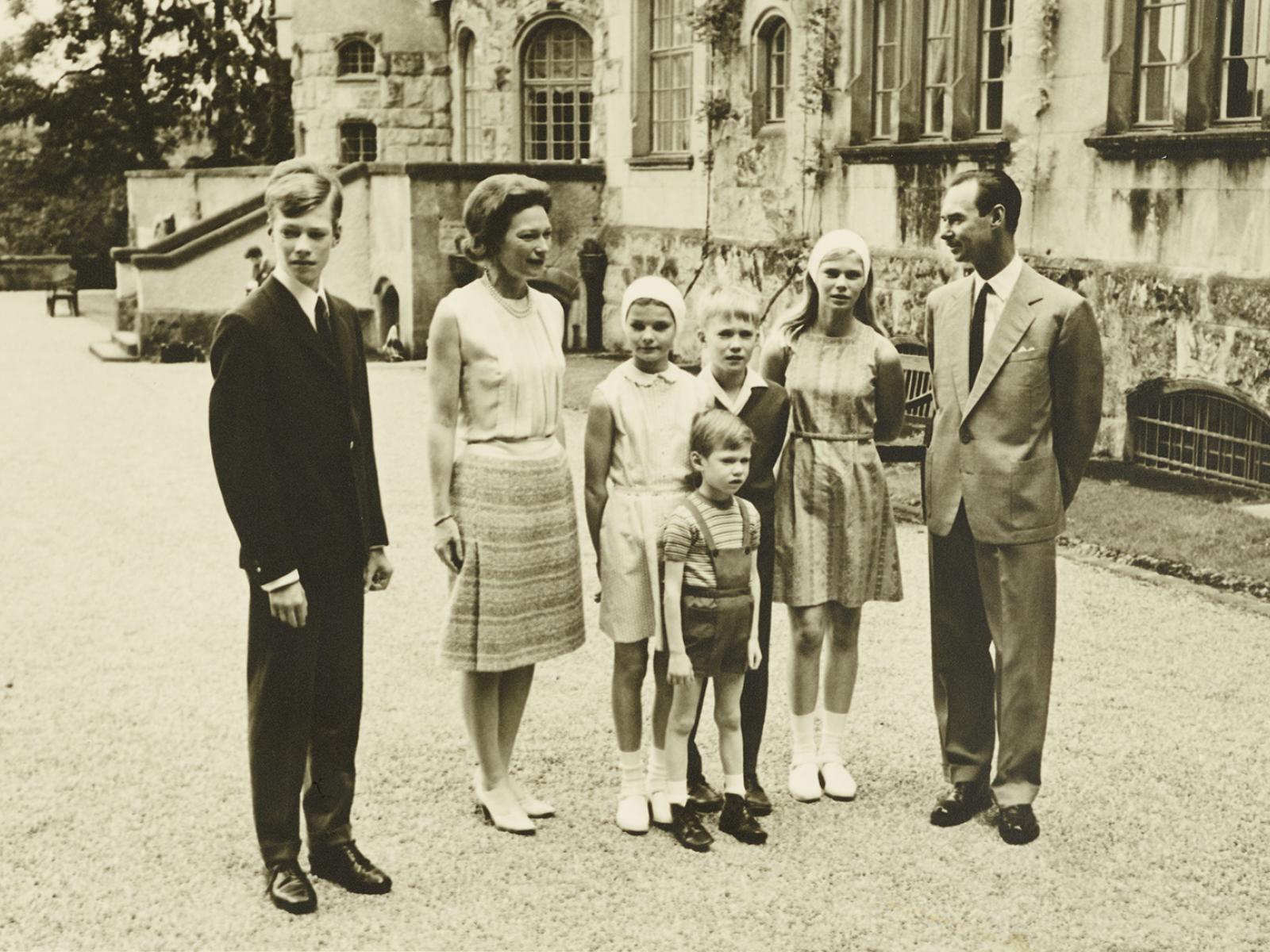 Photo de famille au Château de Berg