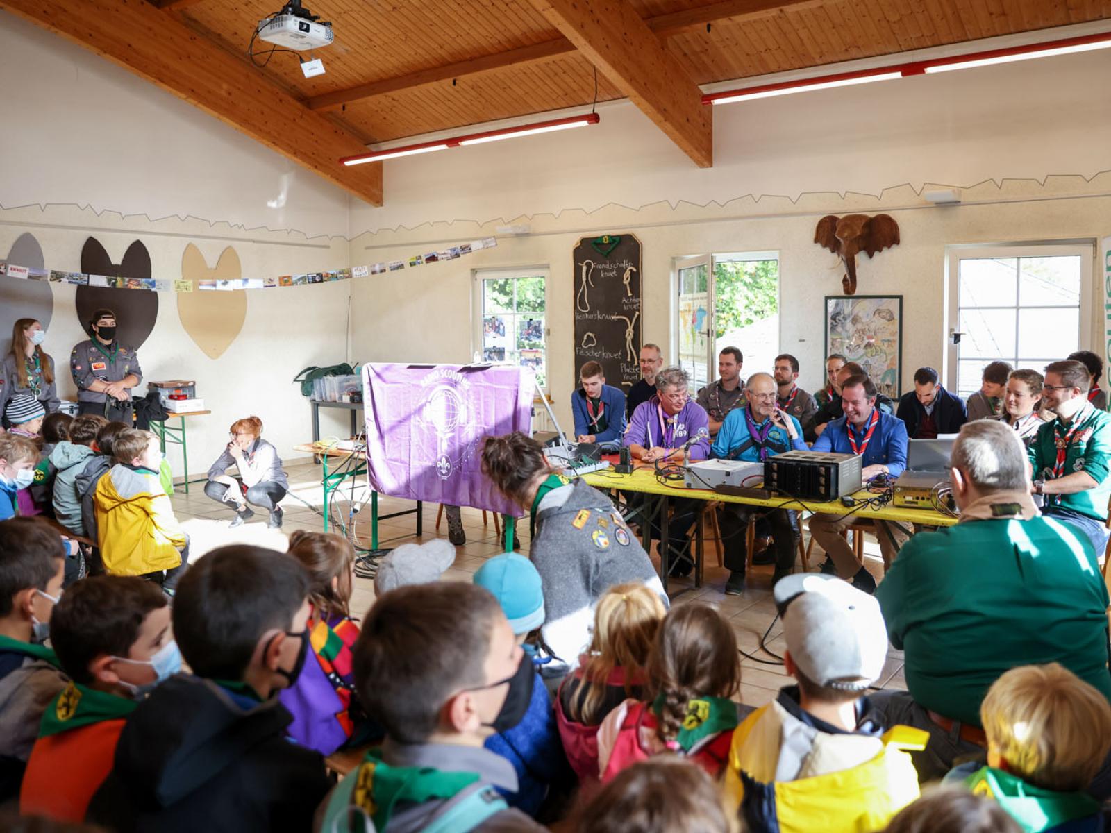 Vue à l'intérieur du chalet Scout