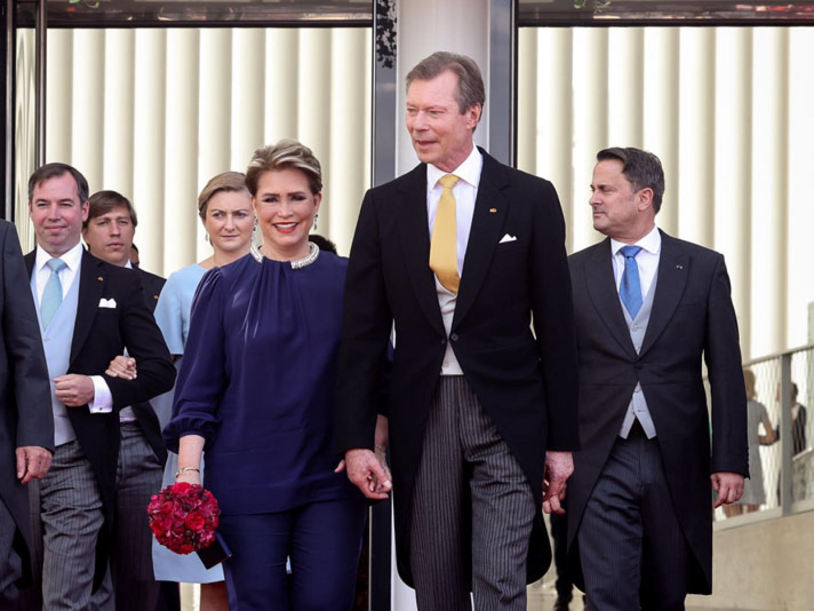 Le Couple grand-ducal devant la Philharmonie Luxembourg