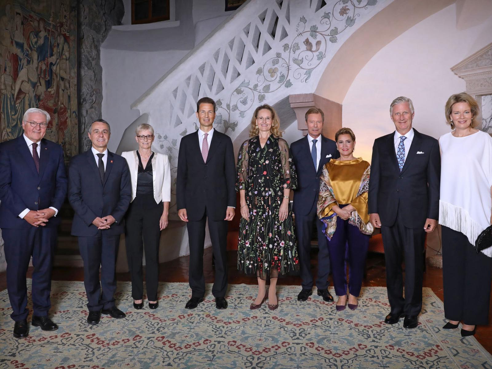 Les Chefs d'État et leurs conjoints au Château de Vaduz