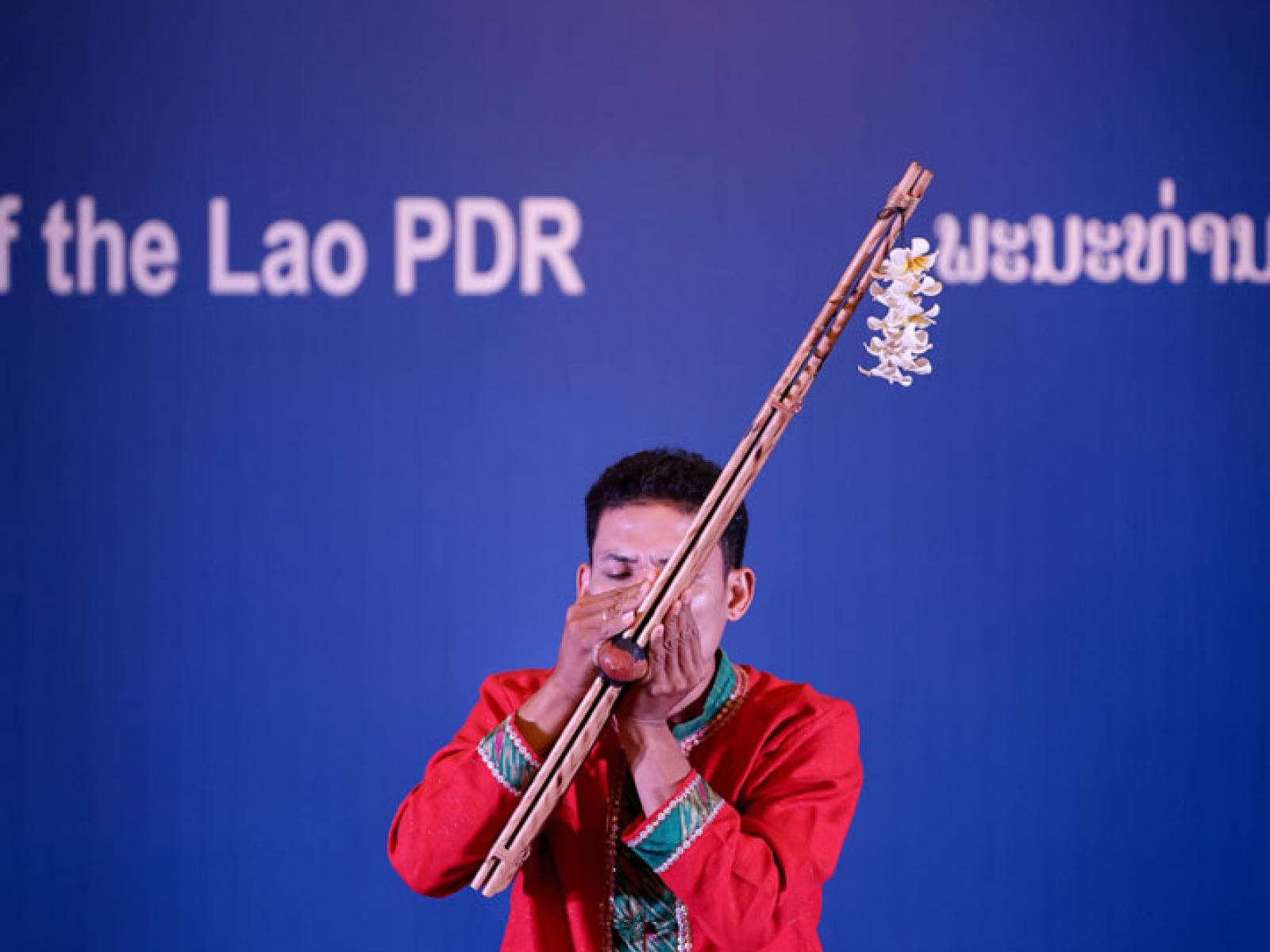 Vue sur un musicien lao