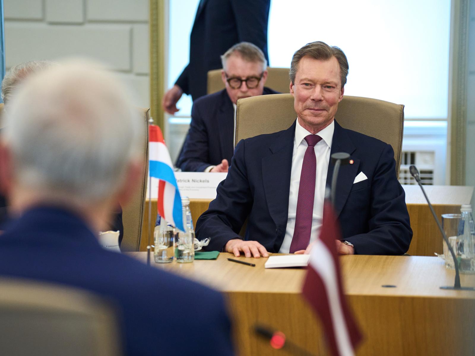 Le Grand-Duc lors de la réunion avec le Premier ministre letton