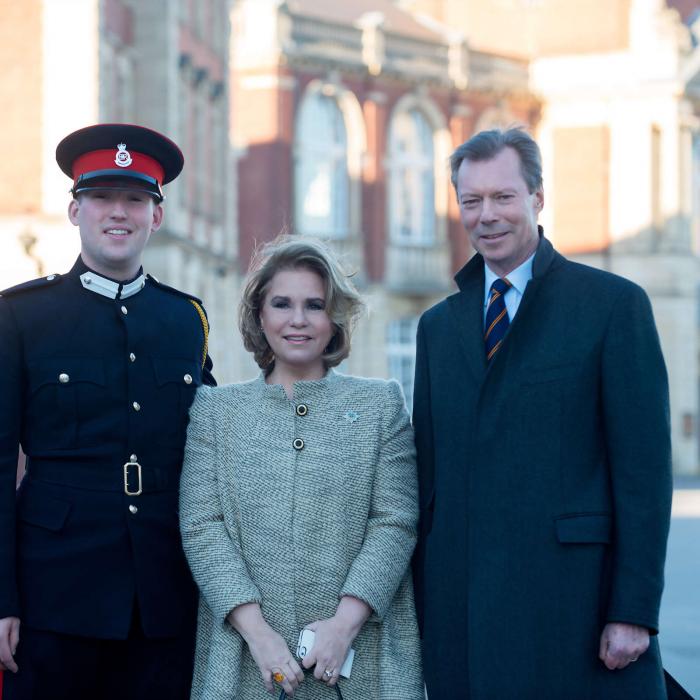 Das großherzogliche Paar mit Prinz Sébastien auf der Royal Military Academy of Sandhurst