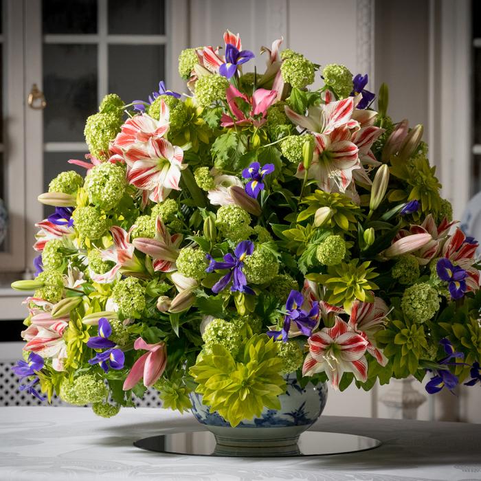 Floral decoration for the 10th anniversary of the Grameen Foundation at Berg Castle