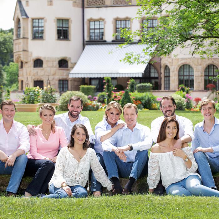 Photo de famille au Château de Berg