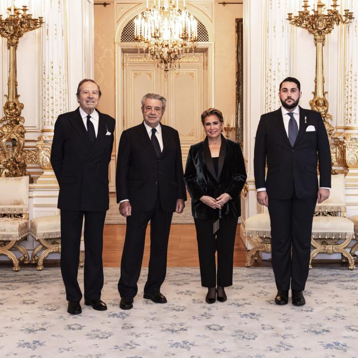 Photo souvenir de la Grande-Duchesse avec le Corps de la Noblesse de la Principauté des Asturies