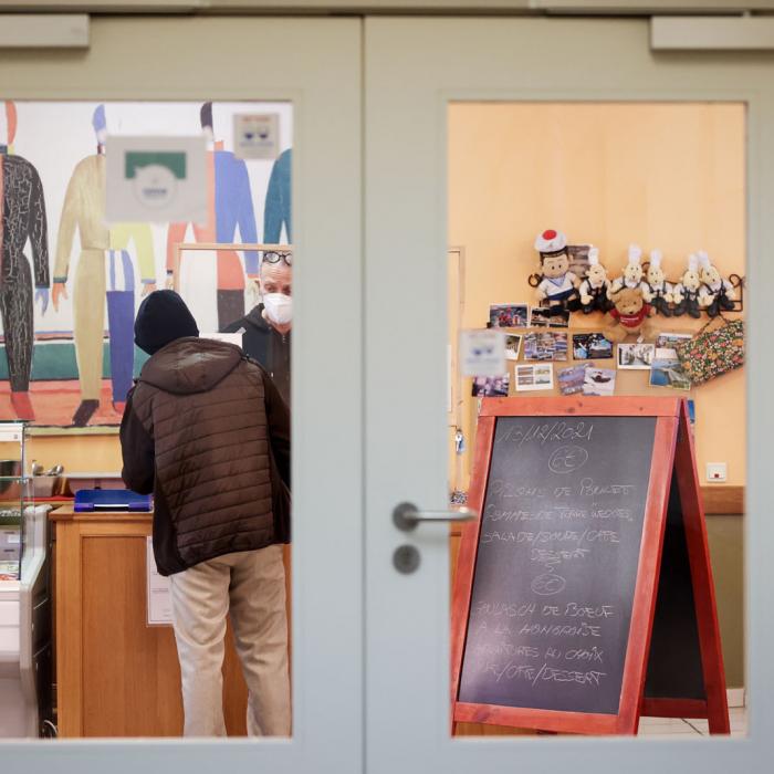 Vue sur l'entrée du restaurant "Vollekskichen"