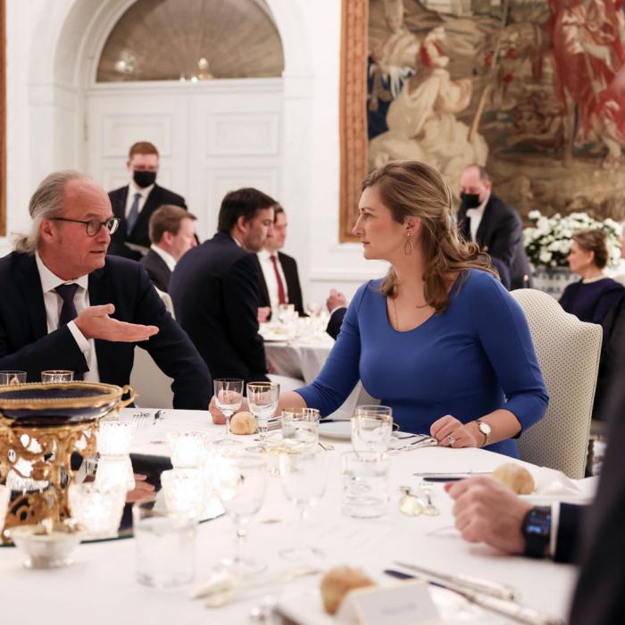 La Princesse Stéphanie échange avec le ministre de l'Énergie