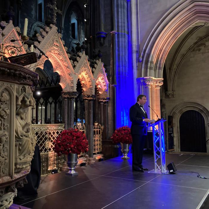 Le Prince Guillaume prononce un discours lors du dîner de Gala