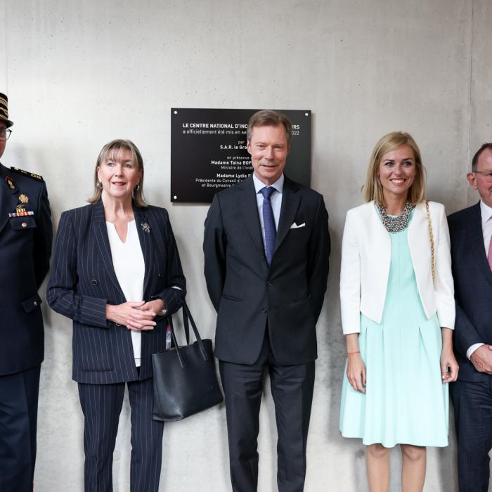 Photo de groupe des invités officiels