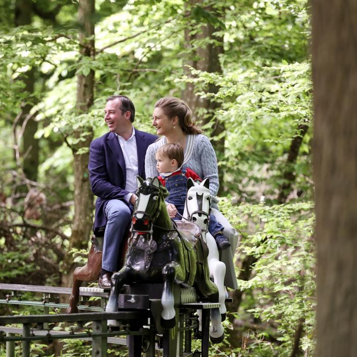 Le Couple héritier et le Prince Charles à cheval