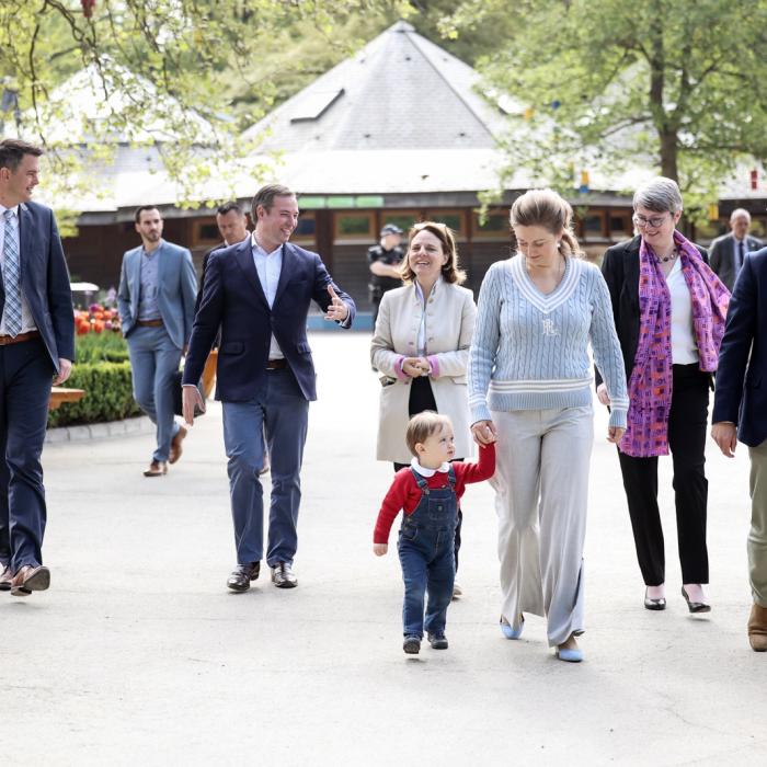 Le Couple héritier, le Prince Charles et les ministres à la découverte du Parc Merveilleux